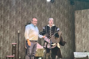 Primer Premio del Certamen, Mil amaneceres de la compañía burgalesa 'El duende de Lerma'.