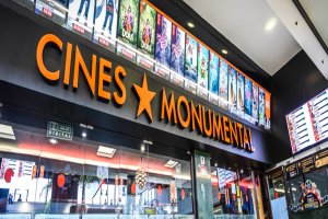 Cines Monumental.