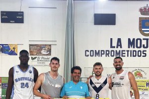 Thomas, \'Jandro\', \'Povi\' y Cristian Ramón en el Pabellón de La Mojonera.