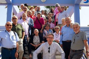 Reencuentro de antiguos compañeros de la Escuela de Maestría en el Restaurante Catamarán.