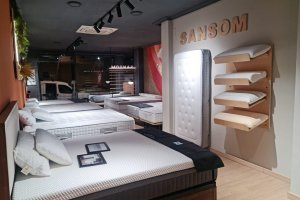 Instalaciones de Colchón San Ginés con muestras de su nueva marca Sansom.
