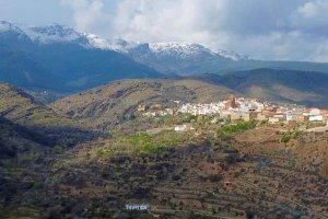 Imagen panorámica de Abrucena y su entorno.