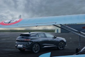 El DS 4 ANTOINE DE SAINT EXUPÉRY incorpora detalles y acabados exclusivos