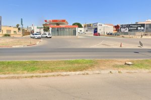 Víctima y agresor repostaron su vehículo en la gasolinera de El Toyo.