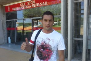 Francisco en sus buenos tiempos en el Almería.