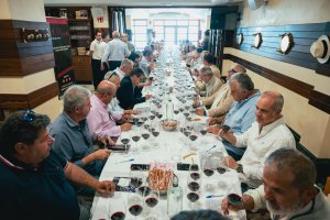 Un instante durante la cata en Restaurante Escánez.