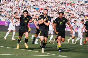 Celebración del 0-1, obra de Cantón, que ponía la eliminatoria a favor de los rojiblancos.
