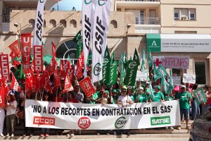 Concentración frente a la Bola Azul.