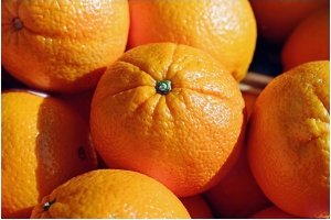 Imagen de archivo de naranjas.