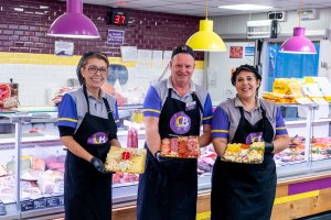 Apertura de la carnicería al corte.