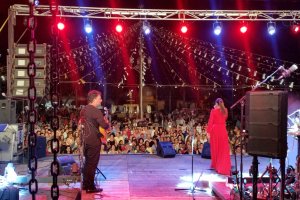 La celebración de las fiestas en un año anterior.