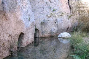 Imagen de archivo de la antigua presa de captación de agua en el Río Aguas