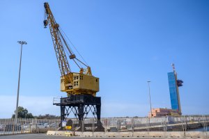 Esta es la grúa que se va a restaurar para el puerto-ciudad