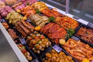 Algunas de las elaboraciones que se pueden encontrar en sus carnicerías.