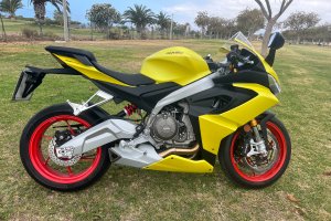 Aprilia RS 660 una deportiva para todo.