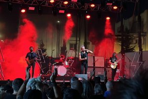 Tarque en el pasado Candil Rock.