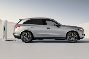 Mercedes GLC enchufable.