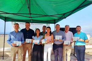 Aránzazu Martín y Sacra Sánchez presentan la campaña junto a los distintos delegados territoriales.
