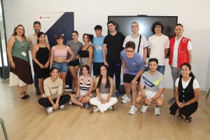 Jóvenes participantes en la acción formativa de Cruz Roja en El Ejido.