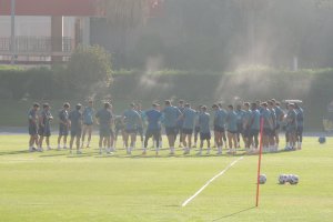 La plantilla ha vuelto al tajo sin Jonathan Viera. FOTO: Alejandro Peña.