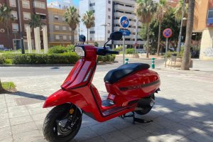 Una moto que no pasa desapercibida y que ha modernizado para adaptarse a los nuevos tiempos