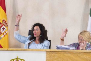 María del Mar Vázquez, alcaldesa y Eloísa Cabrera, concejala de Urbanismo