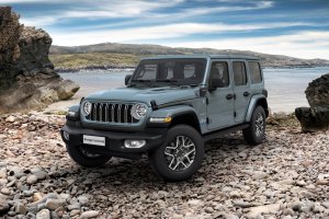 Por su diseño, sus prestaciones “offroad” y su vocación polivalente, el Jeep Wrangler es el heredero directo del espíritu  de los Jeep Willys