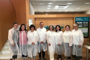 Foto de familia con varios representantes, entre ellos, de la fundación MOTT, en Las Palmerillas.