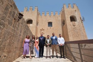 El consejero de Turismo, Cultura y Deporte, Arturo Bernal, ha visitado hoy las obras de la primera fase.