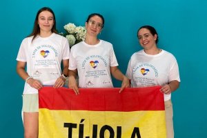 Ana María García, María Luisa Martínez y María Parra.