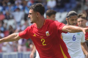 Pubill celebrando el gol que ponía por delante a España frente a Uzbekistán en los Juegos.