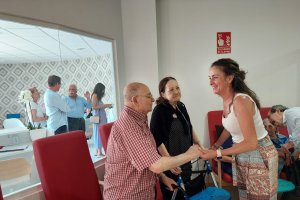 La delegada del Gobierno visita la nueva Residencia de Mayores de Albanchez