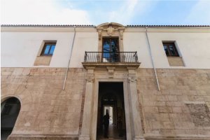 Fachada del Hospital de Santa María Magdalena