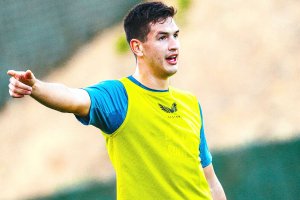 César Montes apunta a México.