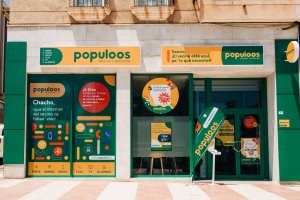 La fachada de la sede de Populoos en Aguadulce.