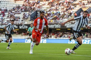 Luis Suárez en el Trofeo Carabela de Plata en el Estadio Cartagonova ante el Cartagena.