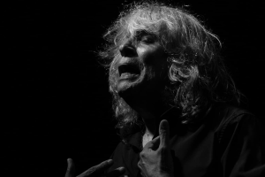 José Mercé en su actuación en el festival ‘Entre Cántaros’.