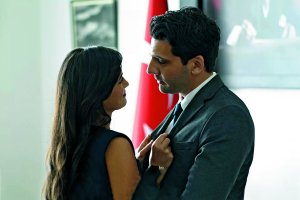 El matrimonio comparte una romántica velada.