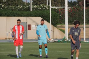 El portero portugués en la previa del Almería-Marbella en el campo Anexo.