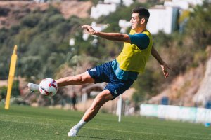 César Montes ha podido hacer una pretemporada completa para llegar a su máximo nivel.