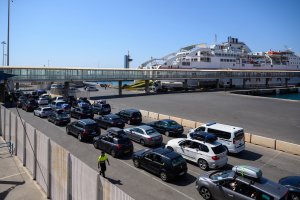 Operación salida en el Puerto de Almería en el marco de la Operación Paso del Estrecho.