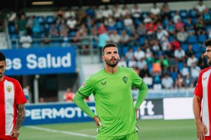 Maximiano, un portero de Primera que juega en Segunda.