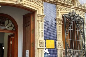 Parte de la fachada principal de la Casa Museo Antonio de Torres.