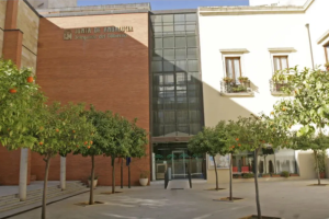 Imagen de archivo de la sede de la Junta en Almería.