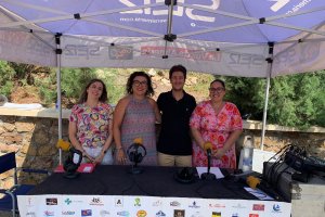 Las ediles cuevanas María del Mar Rico, Isabel Ávila y Melchi Caparrós ayer en el ‘stand’ de la SER donde repasaron la actualidad municipal c