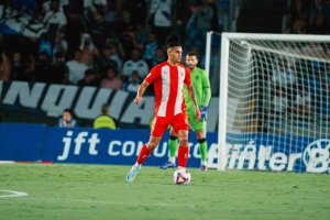 Kaiky ha empezado la temporada como titular en el Almería.