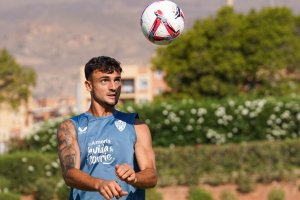 Marc Pubill ha vuelto a los entrenamientos y está listo para entrar en convocatoria de cara al Sporting.