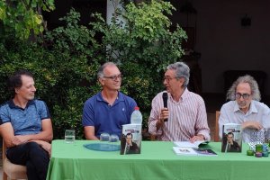 Javier Martínez Sánchez, hijo de Jerónimo, Gregorio García Reche, José Domingo Lentisco y José Luis Masegosa. FOTO RECHE