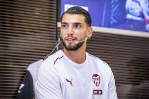 La Guardia Civil detiene al futbolista Rafa Mir por un presunto delito de agresión sexual sobre dos mujeres.