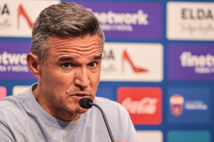 Ponz ha vuelto al banquillo del Eldense para triunfar.